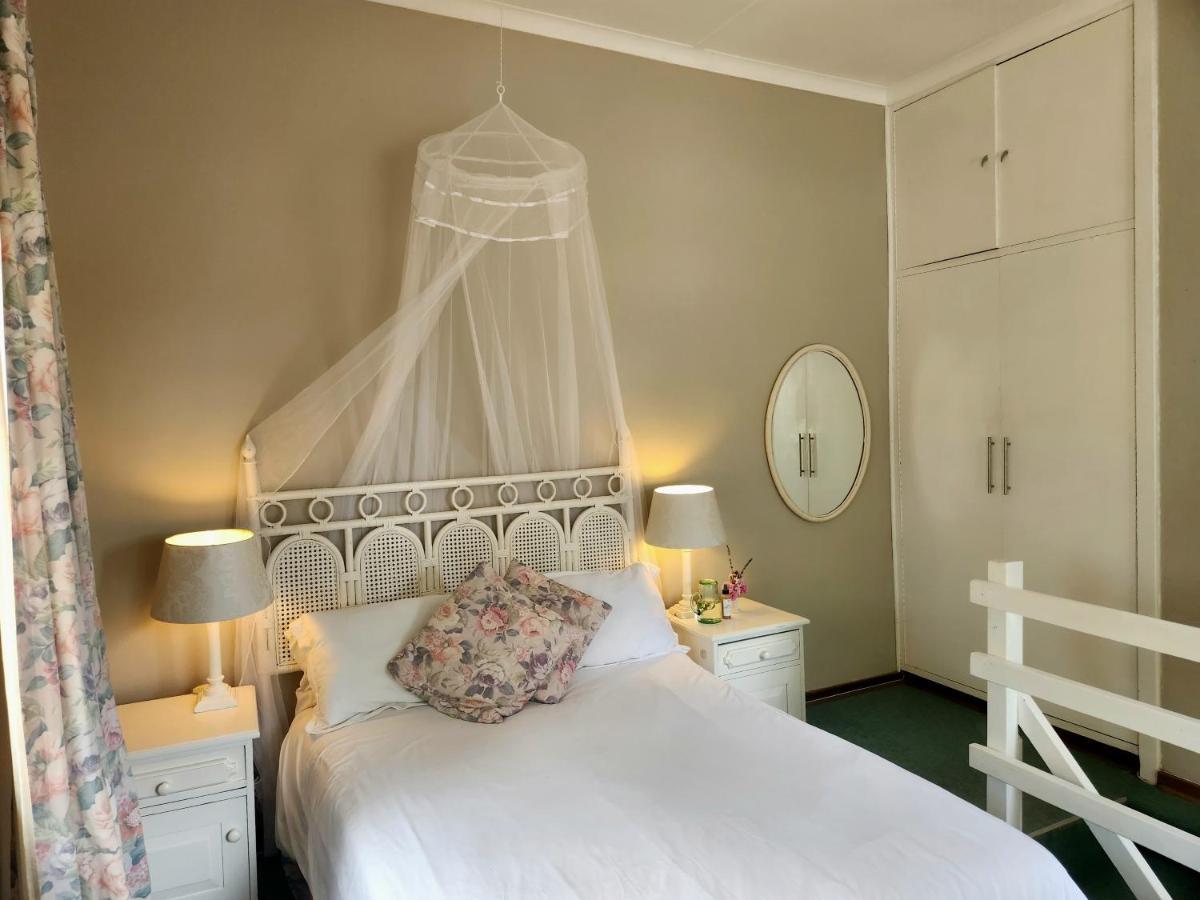 Гостевой дом The Bardolino Artists Retreat Нелспрёйт Экстерьер фото